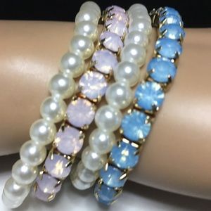 Jewelry set of two bracelets